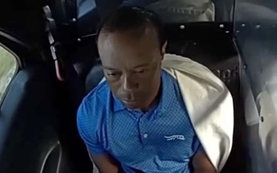 Tiger Woods diz que estava ao telefone com Donald Trump após acidente de carro