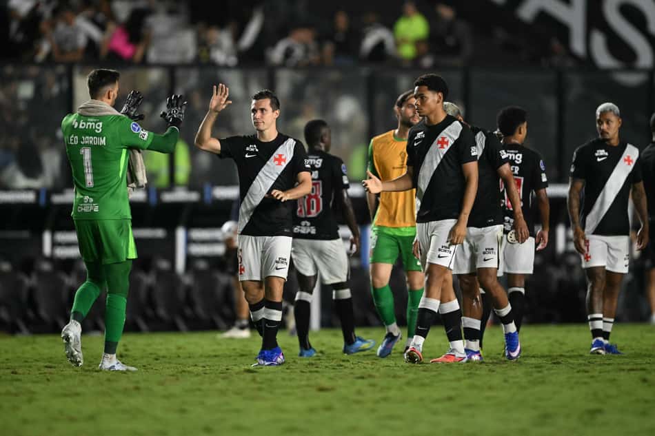 O Vasco venceu o Olimpia por 3 a 0 pela Sul-Americana (Foto: MAURO PIMENTEL / AFP)