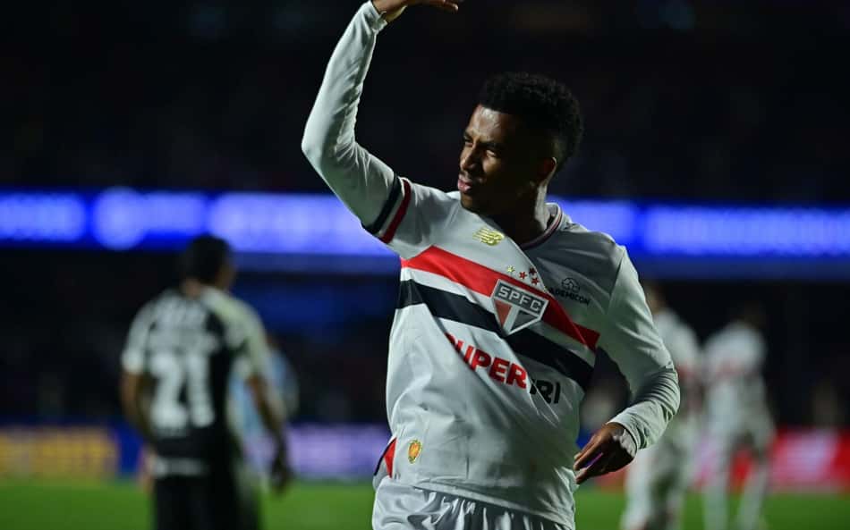 Marcos Antonio lamenta derrota do São Paulo e pede calma durante pausa para Copa