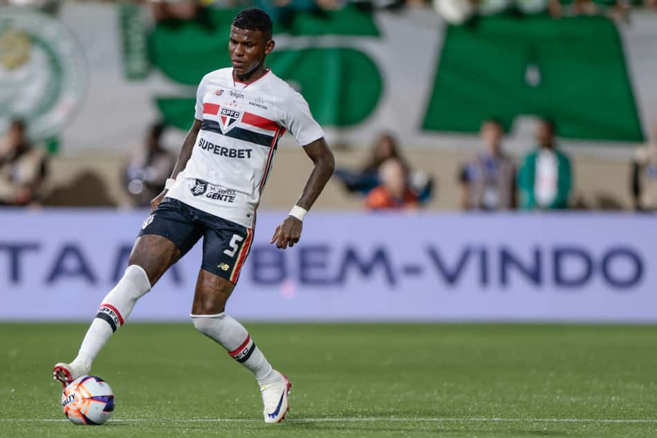 Arboleda em atuação pelo São Paulo