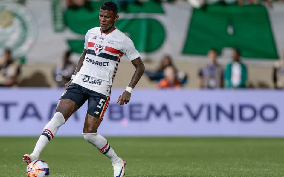 Arboleda em atuação pelo São Paulo