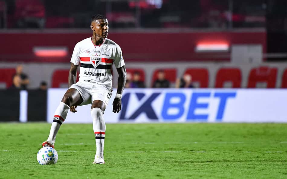 São Paulo define futuro de Arboleda após retorno ao Brasil