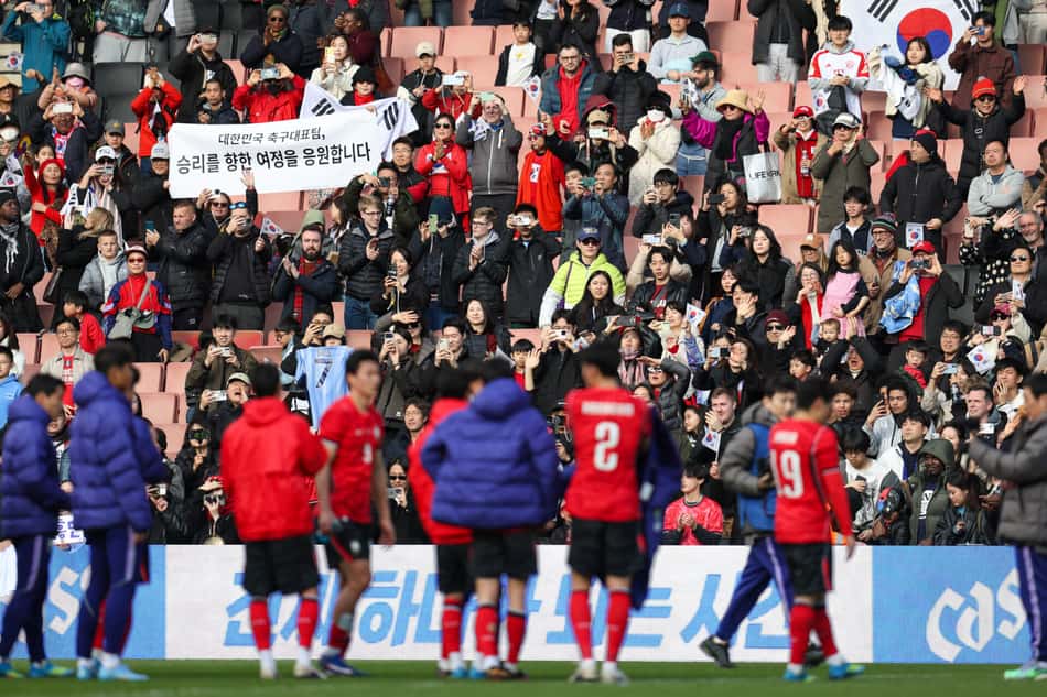 Coreia do Sul recebeu apoio dos torcedores em amistoso preparatório para a Copa diante da Costa do Marfim