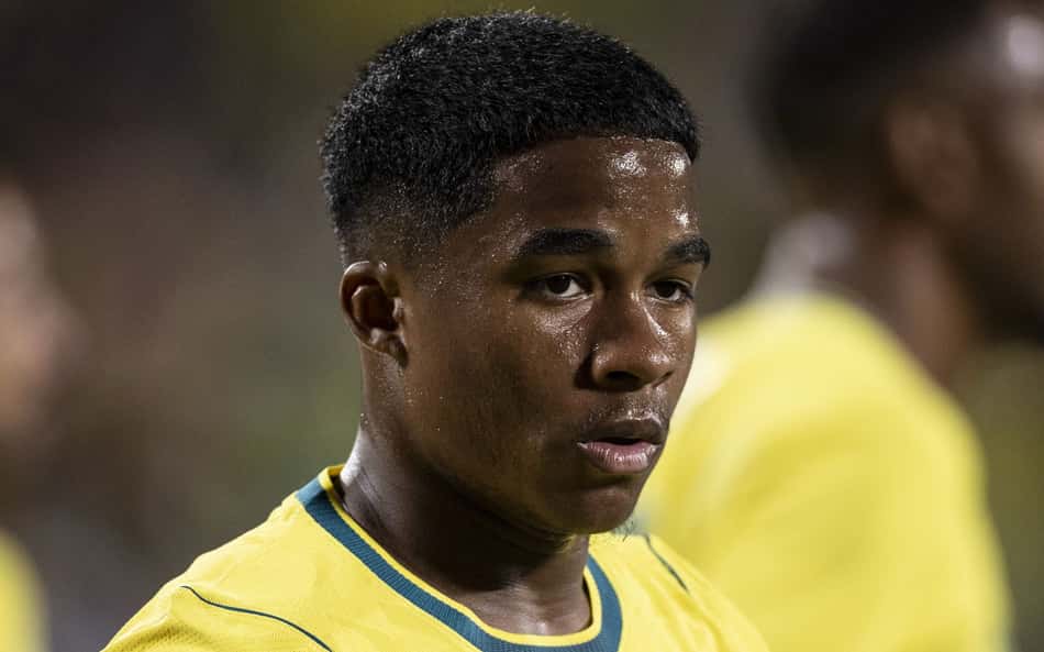 Lyon leva goleada, e Endrick vira assunto antes da convocação: 'Não era'