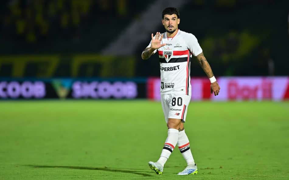 São Paulo treina com novidades envolvendo Marcos Antonio e Cauly