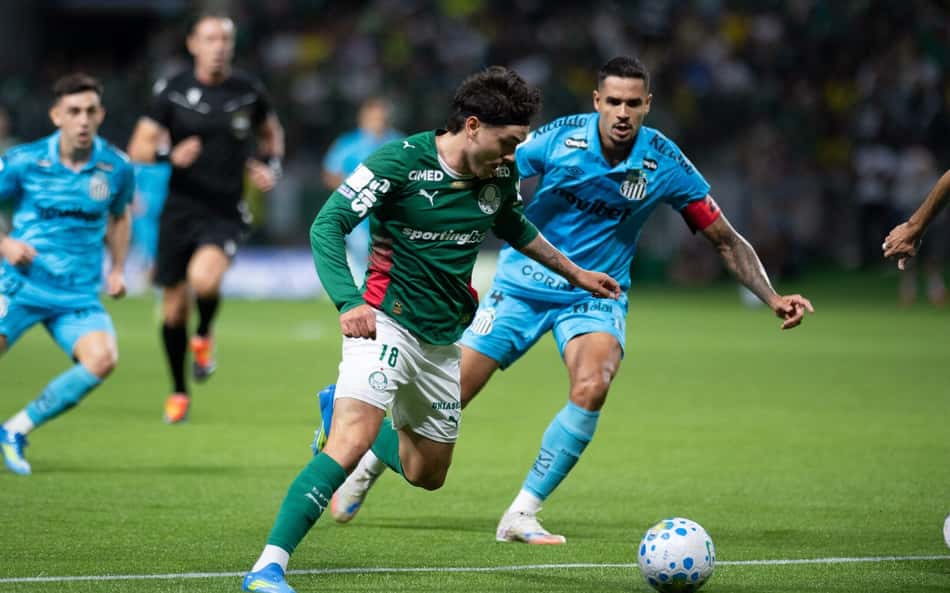 Palmeiras e Santos empatam clássico marcado por gol anulado e retorno de Paulinho; dê suas notas