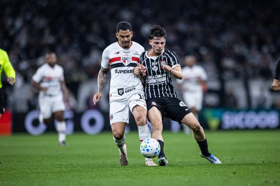 Breno Bidon, do Corinthians, em clássico contra o São Paulo