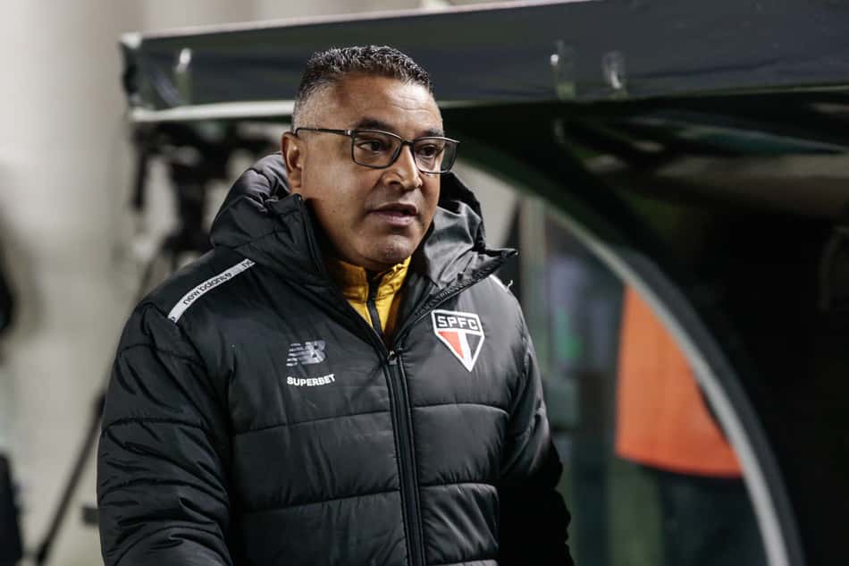 Equipe de Roger Machado venceu o jogo de ida por 1 a 0 (Foto: Luiz Erbes/AGIF/Folhapress)