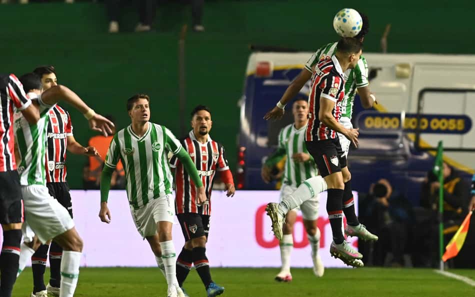 São Paulo é eliminado pelo Juventude com gol nos acréscimos e cai na Copa do Brasil; dê suas notas