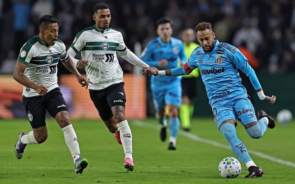 Jogos de hoje: quem joga no futebol e onde assistir ao vivo – domingo (17/05/2026)