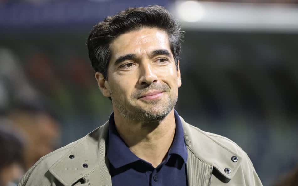 Torcida do Palmeiras manda recado a Abel Ferreira após derrota na Liberta