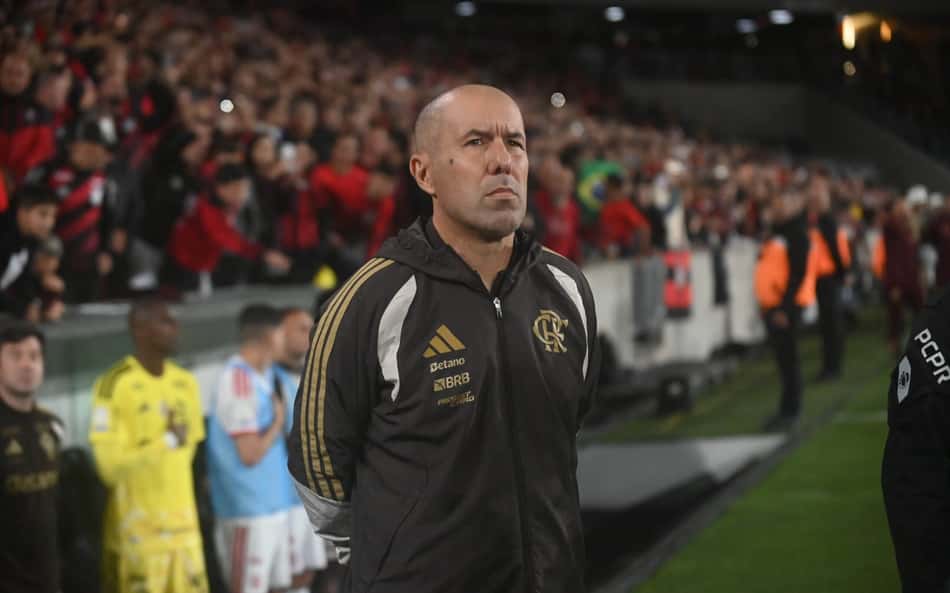 Jardim defende Rossi no Flamengo e comenta falhas do goleiro: 'Fatos isolados'