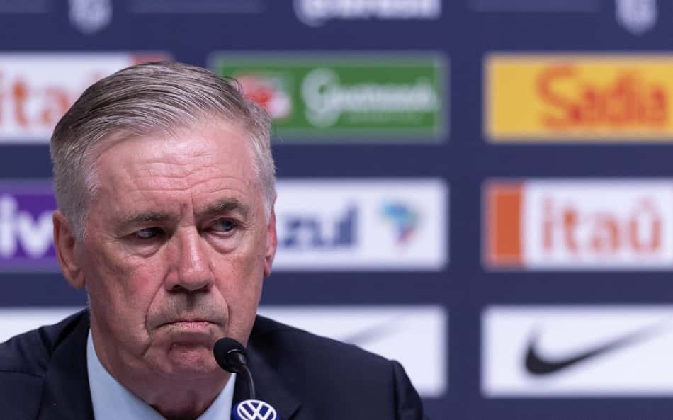 Torcida do Flamengo manda recado a Ancelotti após vitória na Libertadores