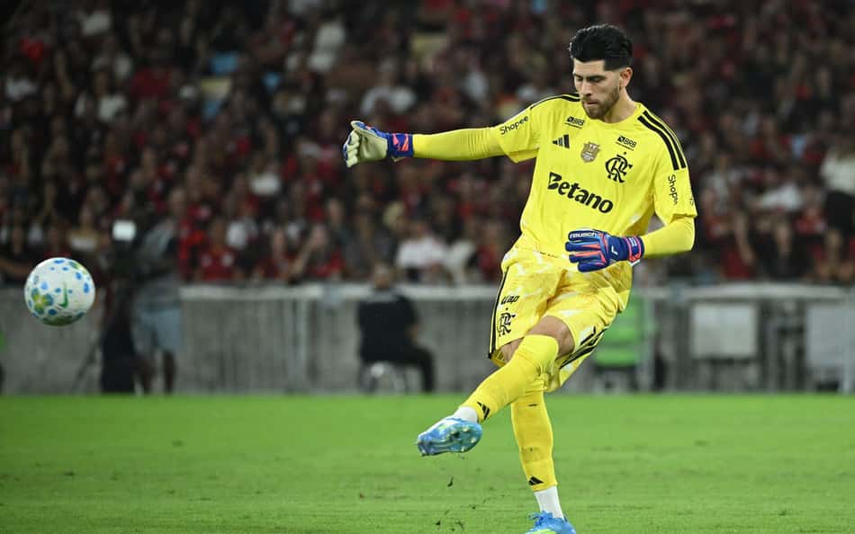 Ex-jogador critica Rossi em Flamengo x Palmeiras: 'Poderia'