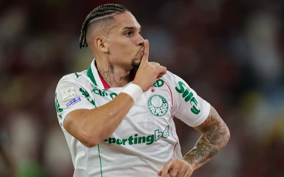 Léo Pereira critica atitude de Paulinho em Flamengo x Palmeiras: 'Faltou maturidade'