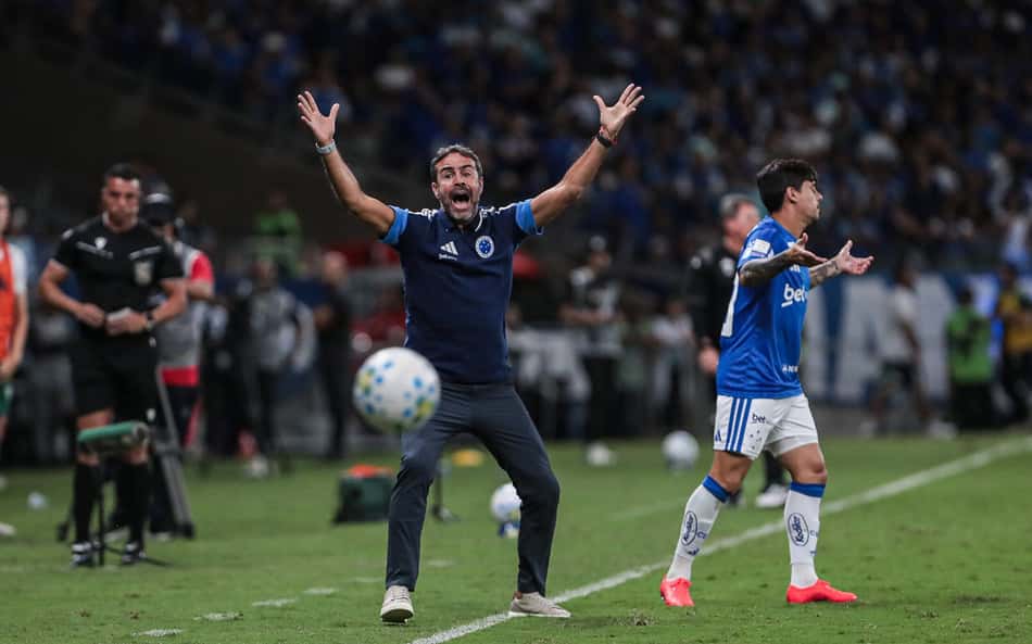 ANÁLISE: vitória do Cruzeiro contra a Chapecoense acende alertas para a Libertadores