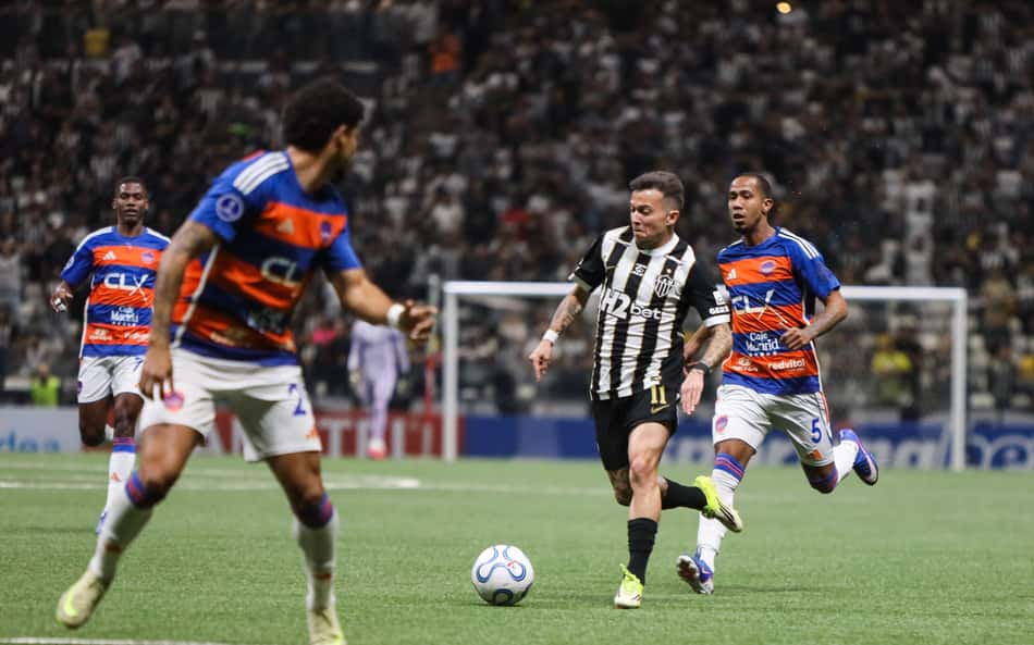 Veja o gol de Atlético-MG x Puerto Cabello: Bernard decide com golaço