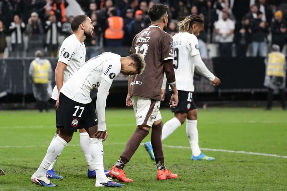 Lingard esteve em campo contra o Platense (Foto: Peter Leone/Ofotográfico/Folhapress)