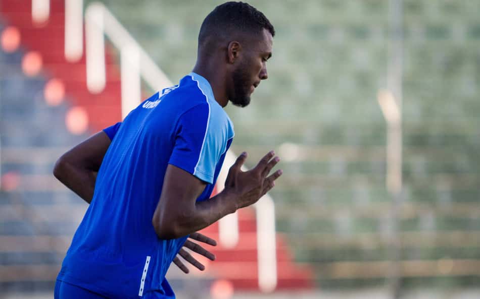 Quinteto do Cruzeiro fica fora da lista de Ancelotti; cria da Toca é convocado
