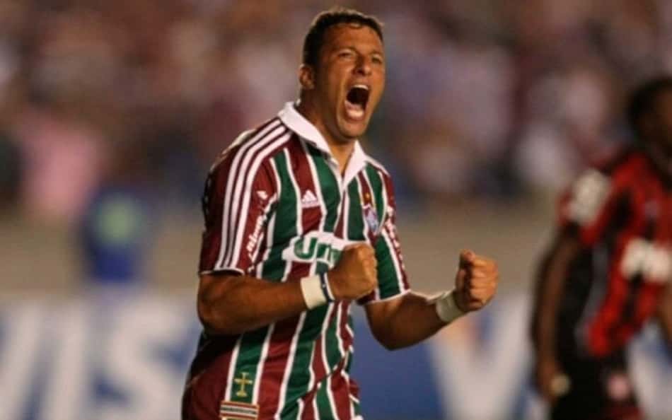 Fluminense 3 x 1 São Paulo no Brasileirão 2008; virada com hat-trick de Washington