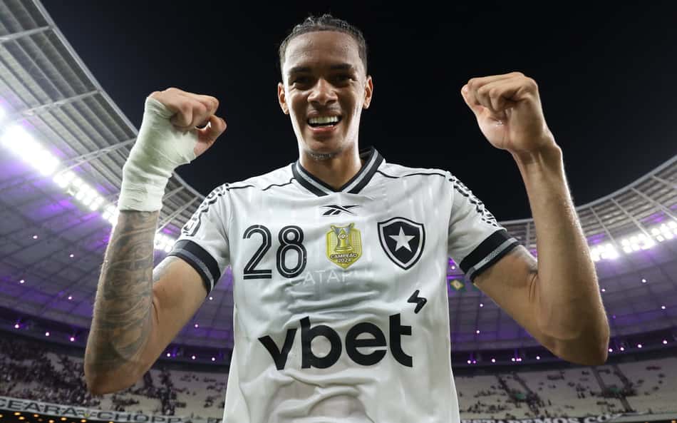 São Paulo faz contato por volante do Botafogo