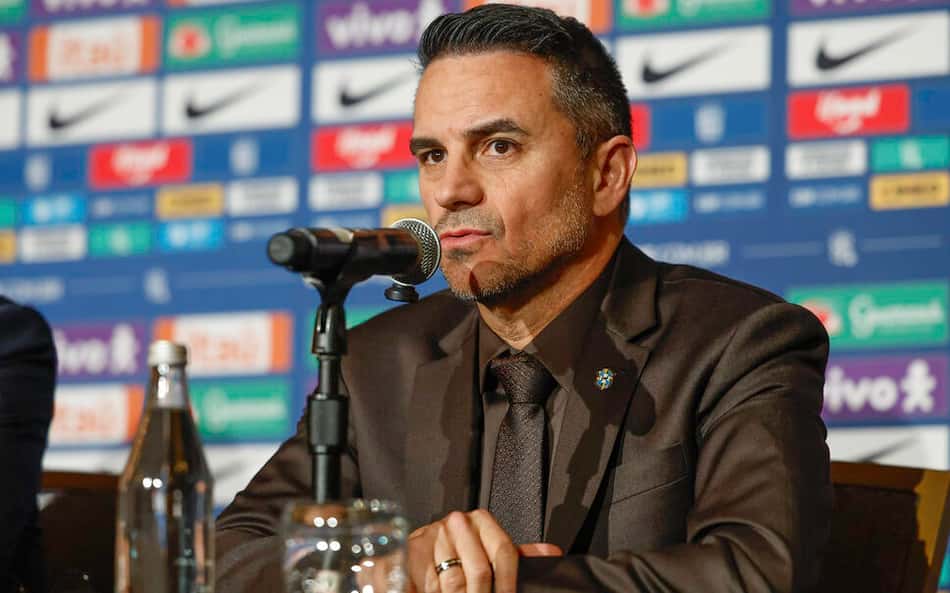 CBF renova contrato de Rodrigo Caetano até 2030 após acerto com Ancelotti