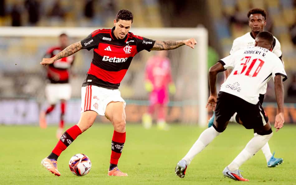 Vidente prevê resultado de Flamengo x Vasco pelo Brasileirão