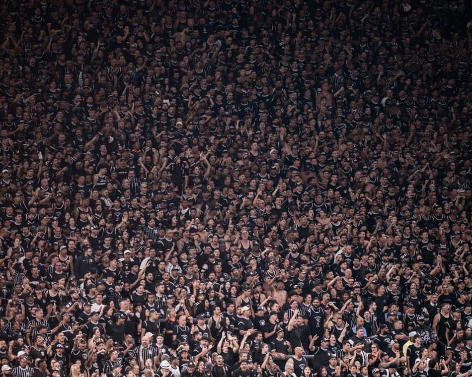 Ação de financiamento coletivo criada para auxiliar o Corinthians na quitação da dívida com a Caixa Econômica Federal (Foto: Guilherme Veiga/Ag.Paulistão_)