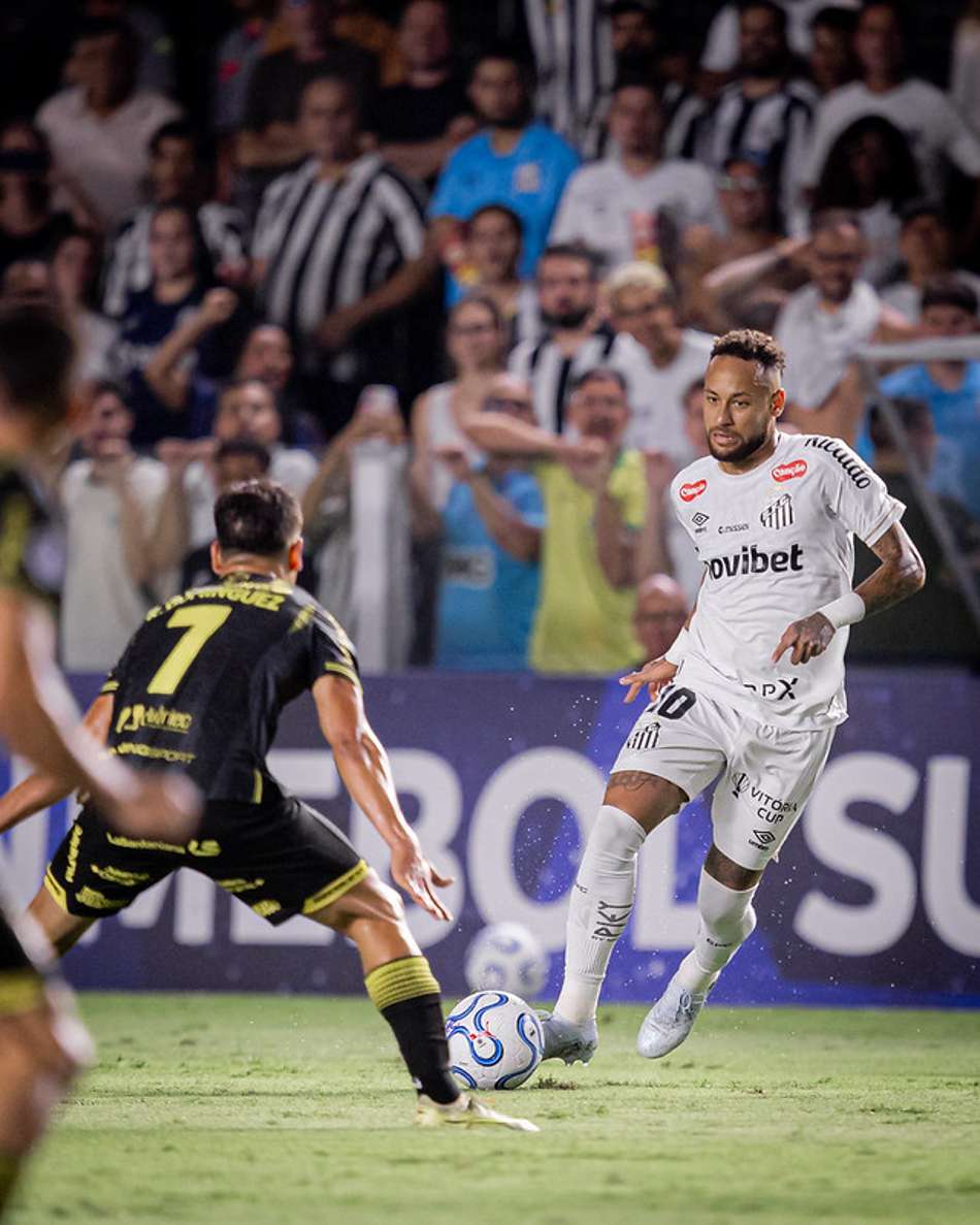Neymar em jogo do Santos diante do Recoleta na Vila Belmiro. (Foto: Raul Baretta/ Santos FC)