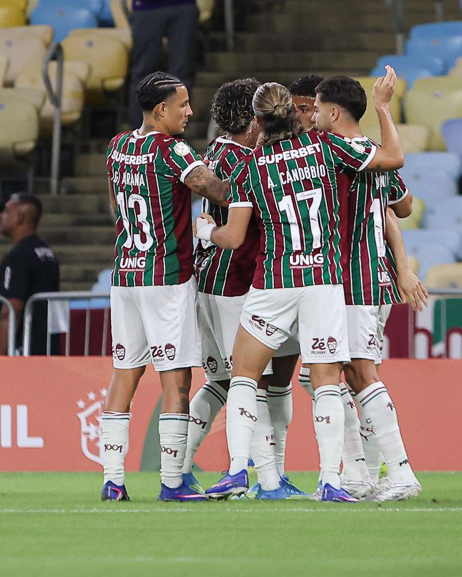 Jogadores do Fluminense comemoram contra o Operário (Foto: Lucas Merçon/ Fluminense FC)