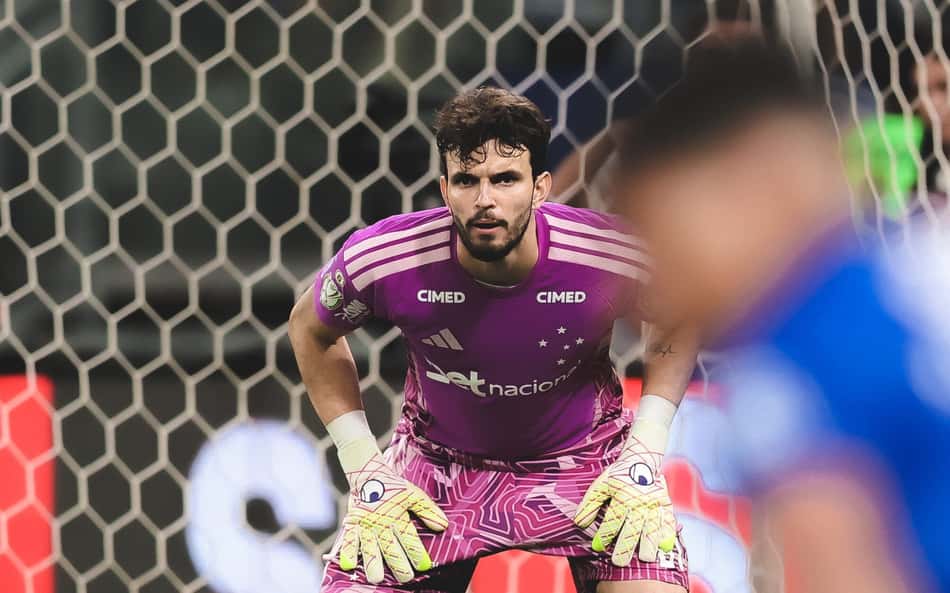 Otávio projeta Palmeiras x Cruzeiro e chama atenção para 'armadilhas' do gramado sintético