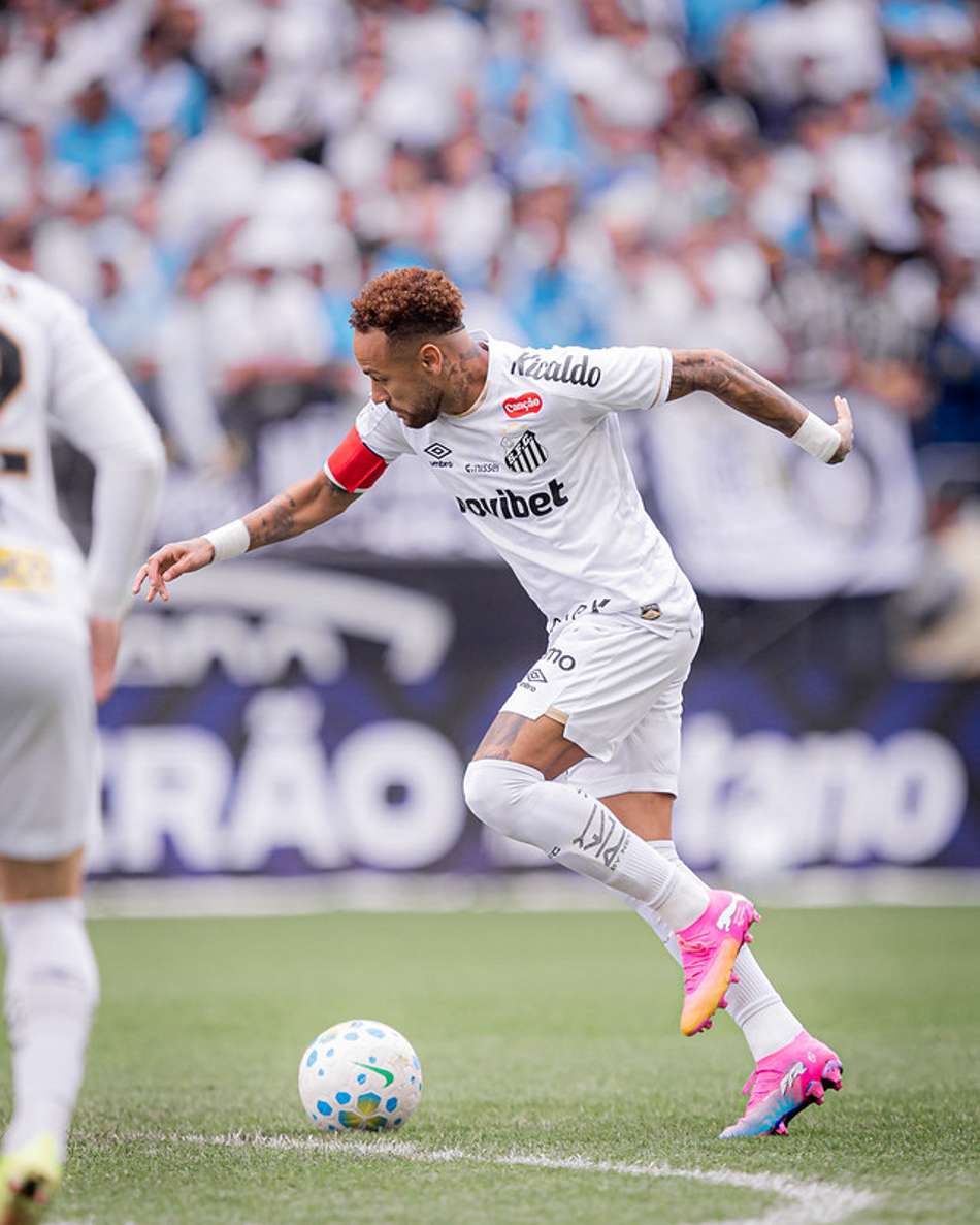 Neymar foi convocado pelo técnico Carlo Ancelotti para a próxima Copa do Mundo. (Foto: Raul Baretta/ Santos FC)