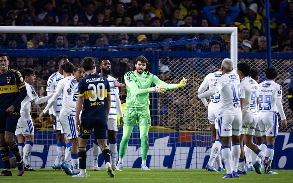 Otávio analisa atuação em Boca x Cruzeiro: 'Me senti tranquilo'