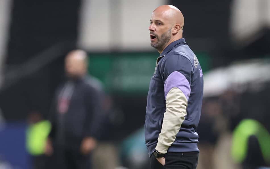 Franclim faz cobrança após Botafogo perder chances mesmo em vitória: 'Tínhamos obrigação'
