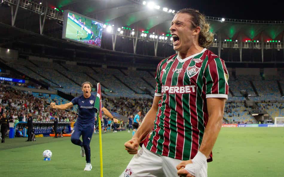 Fluminense vence, vibra no Maracanã com gols de outro jogo e avança na Libertadores; dê suas notas