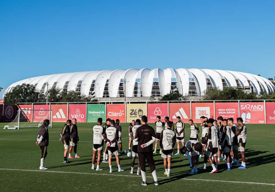 Flamengo treina no CT do Internacional antes de enfrentar o Grêmio (Foto: Gilvan de Souza/Flamengo)