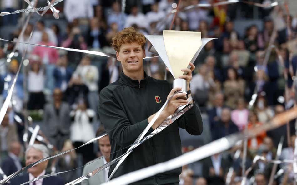 Sinner atropela Zverev, vence Masters 1000 de Madrid e quebra recorde de lendas do tênis