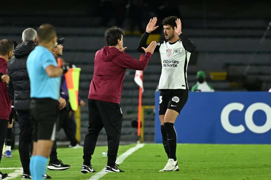 Gustavo Henrique marcou o gol de empate do Corinthians (Foto: Luis Acosta/AFP)