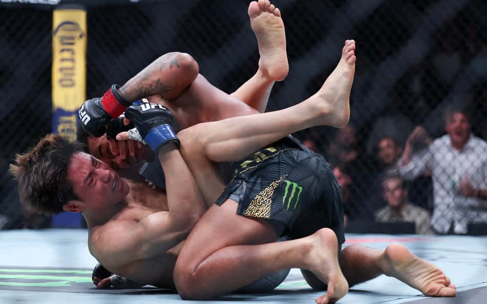 Van e Taira ganham US$ 100 mil por 'Luta da Noite' no UFC 328