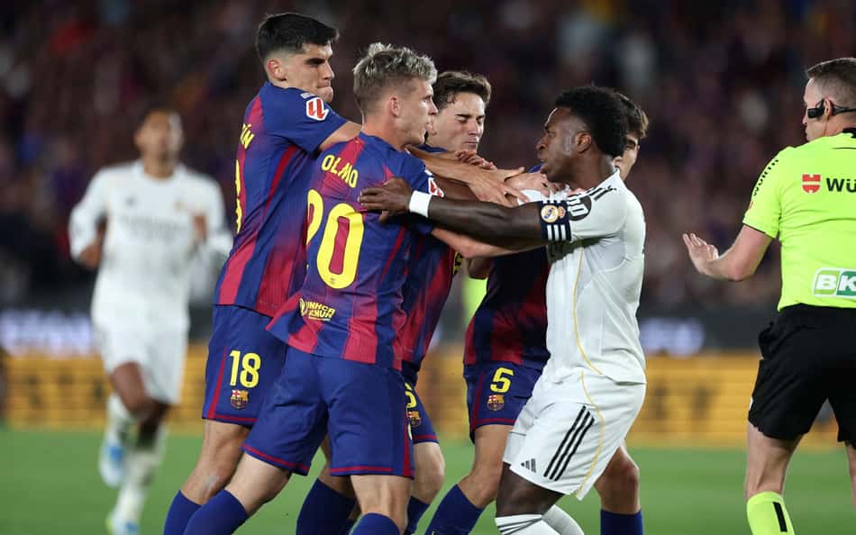 Web reage a discussão de Vini Jr e Raphinha no El Clásico: 'Perdemos a Copa'