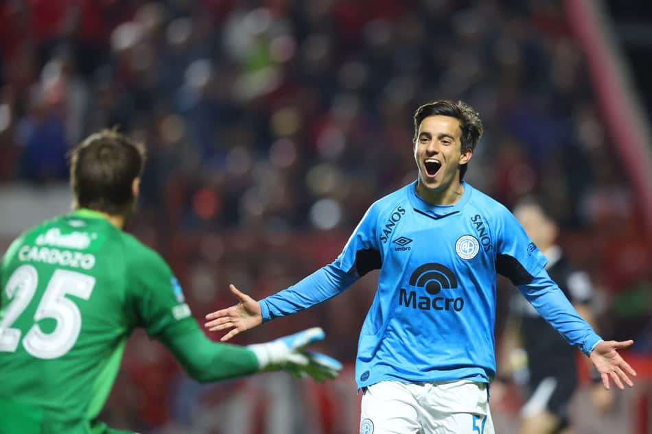 Jogadores do Belgrano comemorando a classificação para a final do Campeonato Argentino.