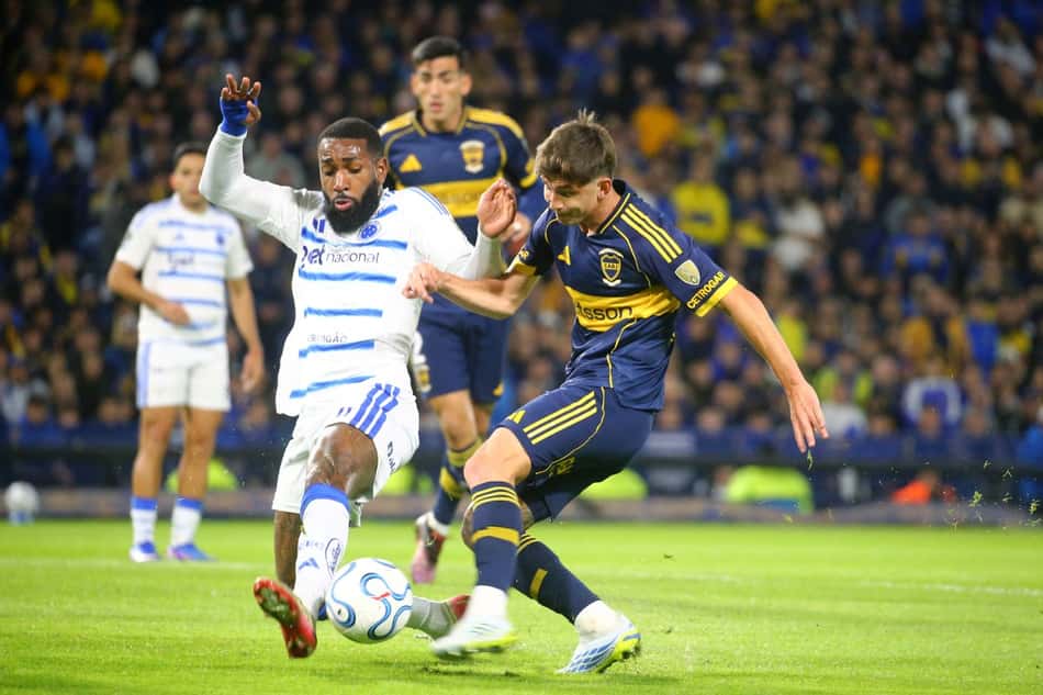 Gerson é expulso durante Boca Juniors e Cruzeiro