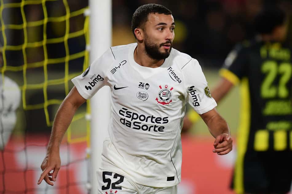 Zakaria Labyad marcou o gol de empate do Corinthians (Foto: Dante Fernandez / AFP)