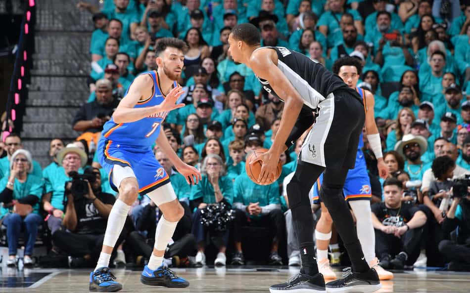 Veja os melhores momentos da vitória do Spurs sobre o Thunder nas finais da Conferência Oeste