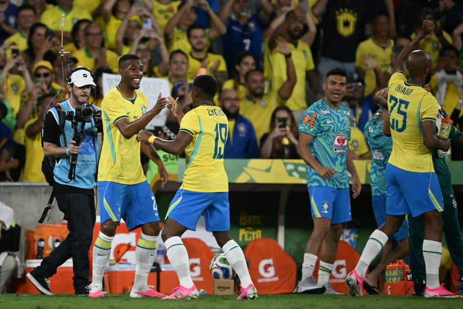 Rayan marcou seu primeiro gol com a camisa da Seleção Brasileira (Foto: Mauro Pimentel/AFP)