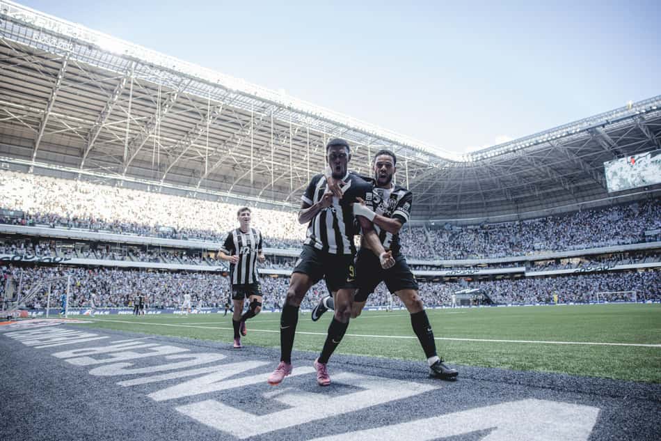 Atlético comemora gol contra o Botafogo na Arena MRV (Foto: Pedro Souza / Atlético)