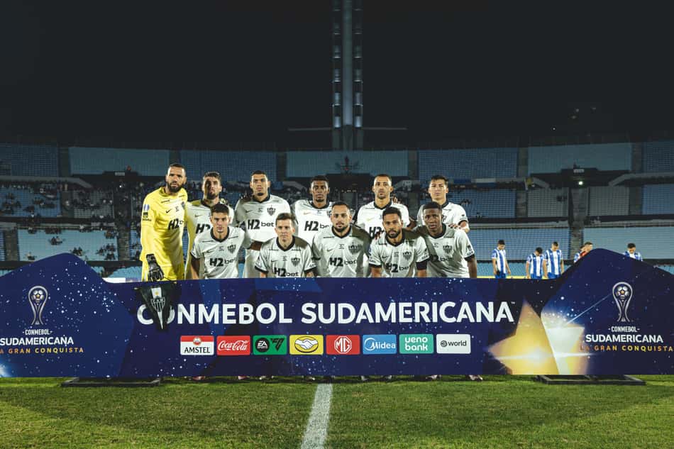 Atlético contra o Juventud pela Sul-Americana (Foto: Pedro Souza / Atlético)