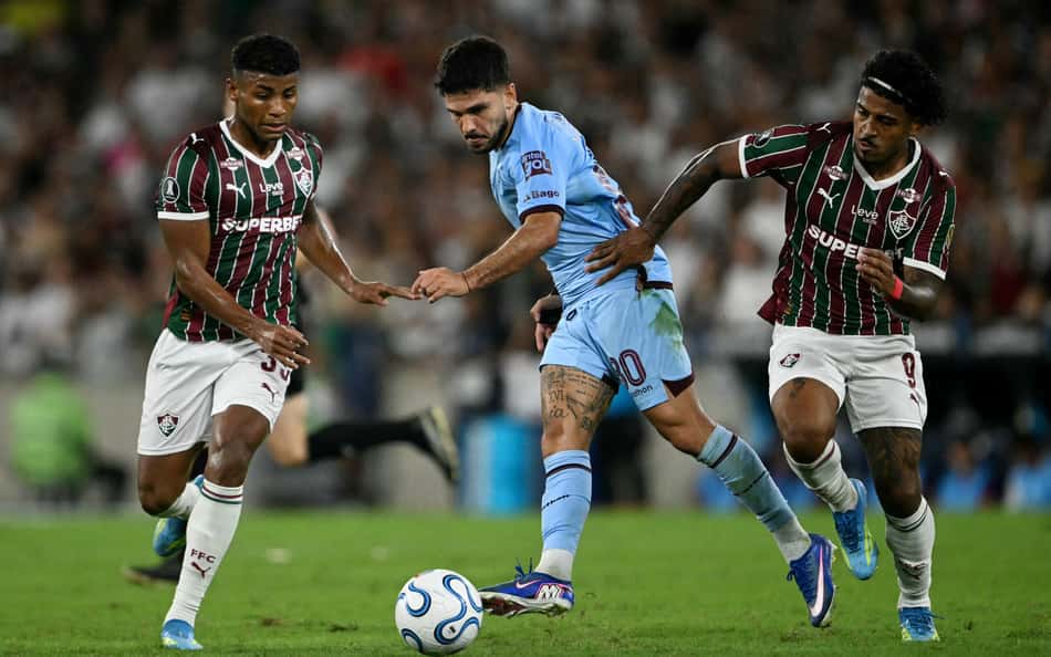 Cena à la Neymar em Fluminense x Bolívar chama a atenção nas redes