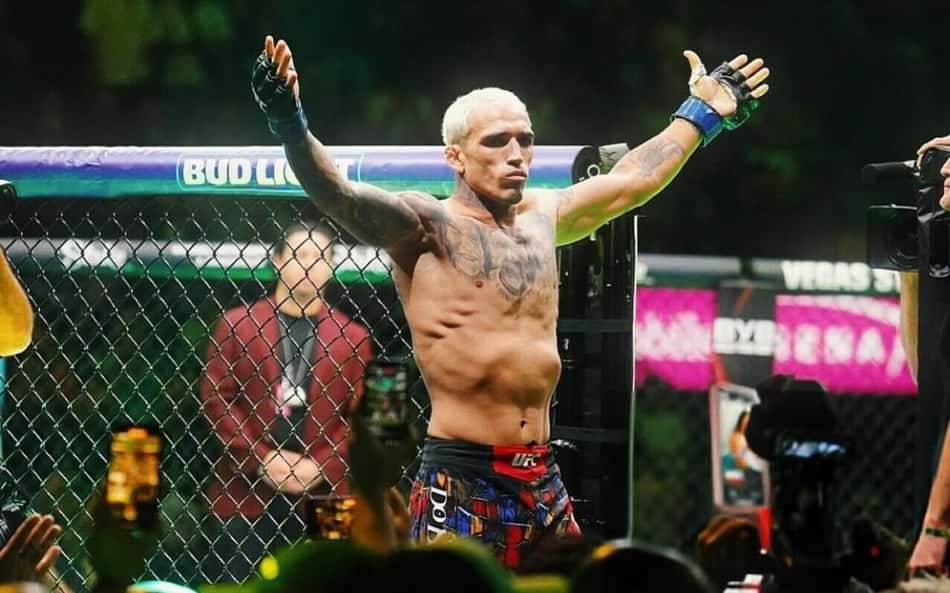 Charles do Bronx homenageia campeão do UFC 328