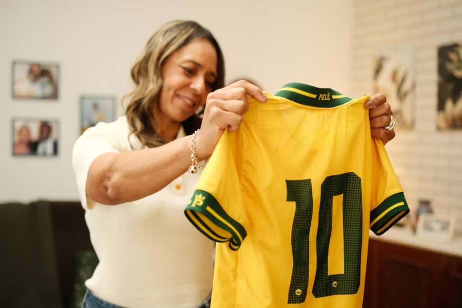Athleta e Pelé lançam coleção inédita 
